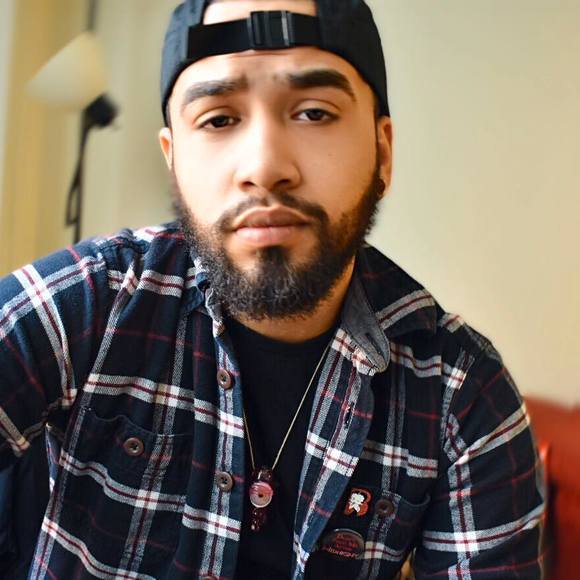 Profile Picture of Nick Rivera (@nrivera05) on Poshmark