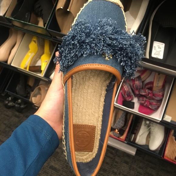 Profile Picture of Sora Brumer (@bargoonies) on Poshmark