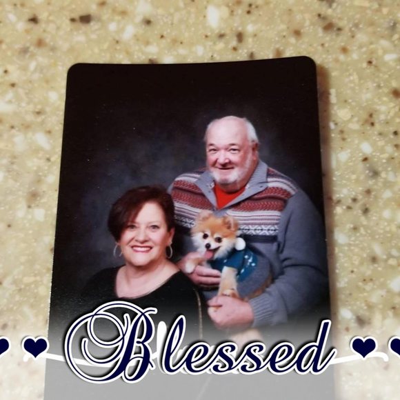 Sherry Varvil - Poshmark Profile Picture of Sherry Varvil (@sherrychvar) on Poshmark