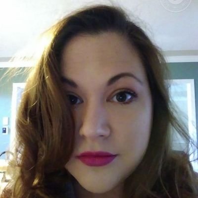 Profile Picture of Jen (@JenLacPruitt) on Twitter