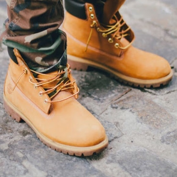 Profile Picture of Alex Mancia (@alex131331) on Poshmark