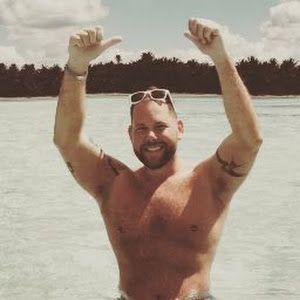 Profile Picture of iantwizell (@iantwizell) on Tiktok