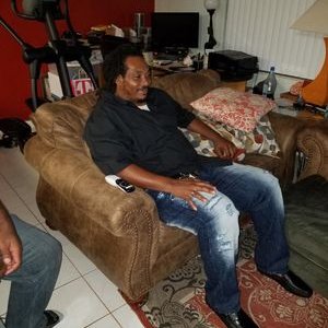 Profile Picture of Ricardo Roberts (@Ricardo74378491) on Twitter
