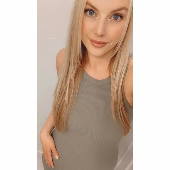 Profile Picture of Chantelle Silvius (@csilvius) on Poshmark