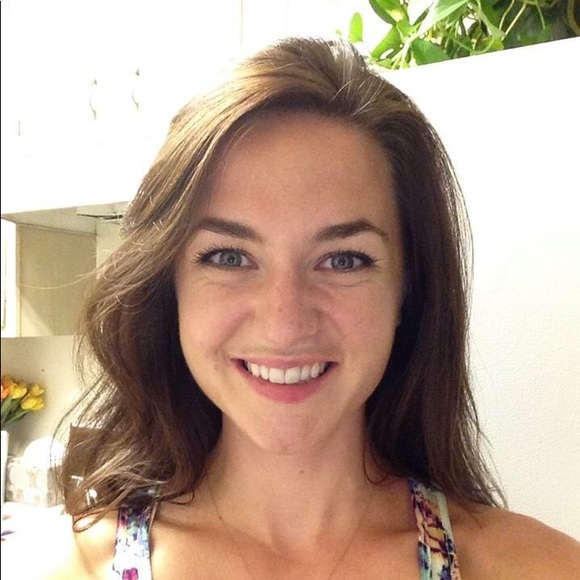 Profile Picture of Marcia Tierney (@marciatierney) on Poshmark