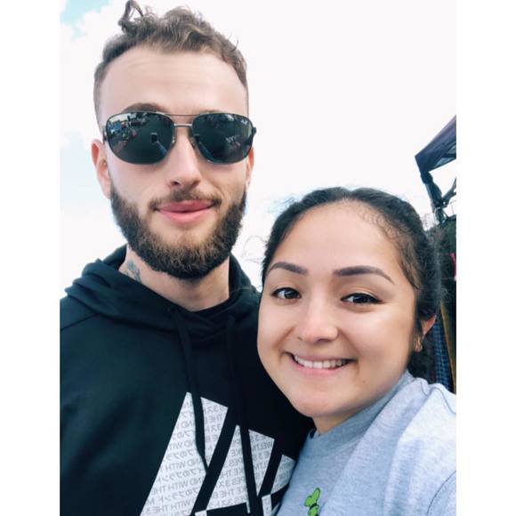 Reina Perdomo - Poshmark Profile Picture of Reina Perdomo (@reinaperdomo) on Poshmark