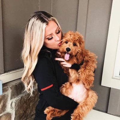 Profile Picture of Alexis (@alexis_martonik) on Twitter