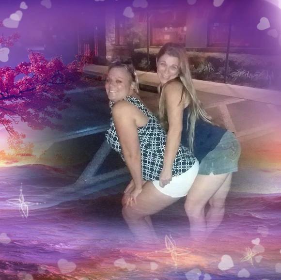 Profile Picture of Amanda Clifford (@davidamanda35) on Poshmark