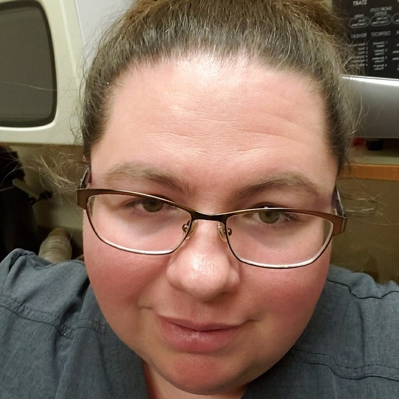 Profile Picture of Shawna Grant (@nightowl3909) on Poshmark