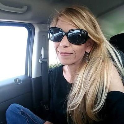 Profile Picture of Amanda Gary (@MannaRox) on Twitter