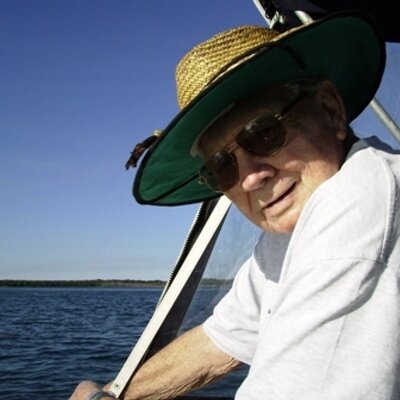 Profile Picture of Jean & David McVicar (@JeaneDavidj) on Twitter