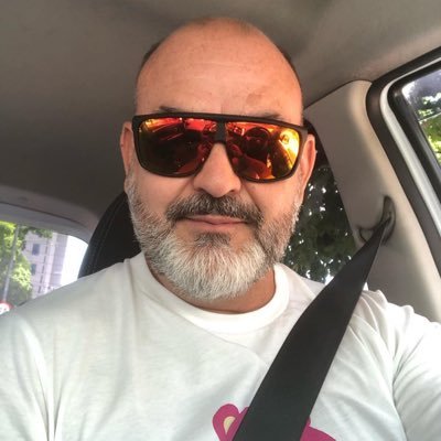 Profile Picture of Richard (@HeinrichRichar2) on Twitter