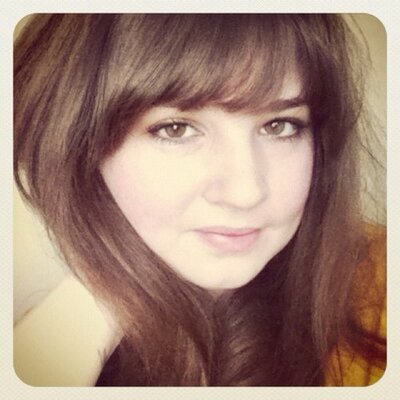 Profile Picture of Stephanie Case (@stephnvogue) on Twitter