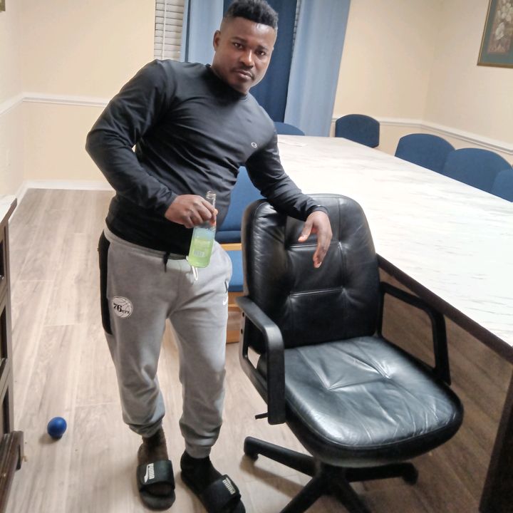 Profile Picture of Joshua lee (@user1717505743270) on Tiktok