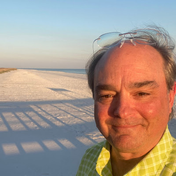 Profile Picture of Geoffrey alexander (@geoffrson) on Poshmark