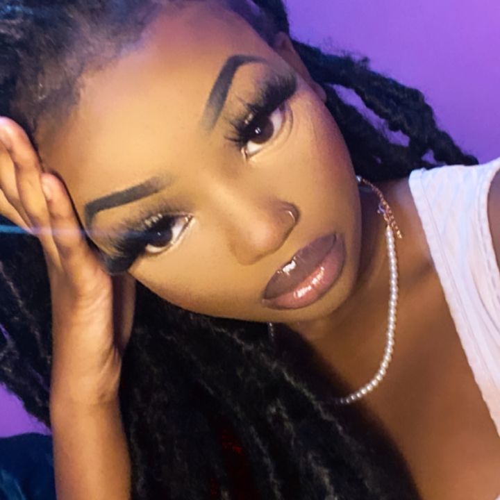 Profile Picture of H (@hildahxo) on Tiktok