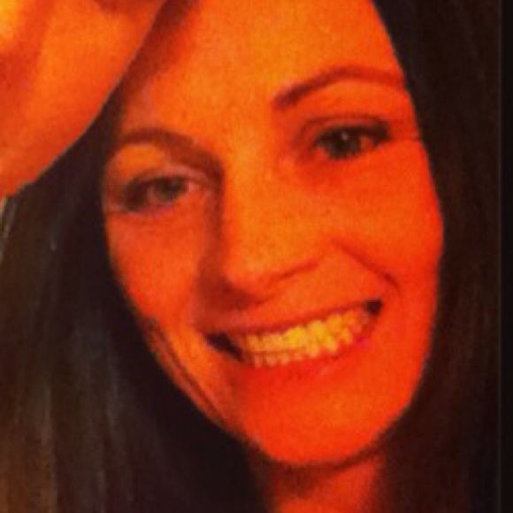 Profile Picture of Jaclyn Owdom (@jaclynjane) on Poshmark
