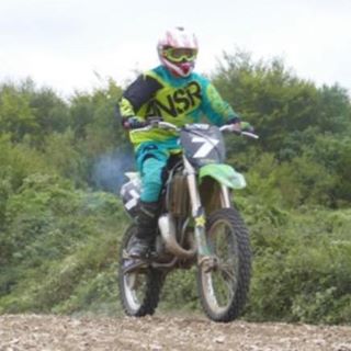 Profile Picture of Leon Chick (@leon.chick.18) on Facebook