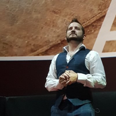 Profile Picture of Dr Aaron Brown (@DoctorCF) on Twitter