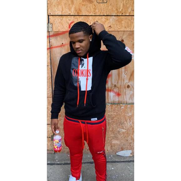 Profile Picture of Maurice Sims (@maliksims) on Poshmark