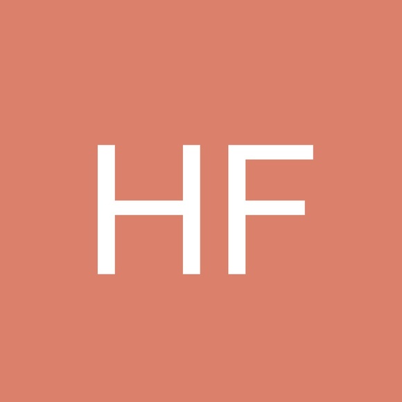 Profile Picture of Hope Fairs (@nansees1) on Poshmark