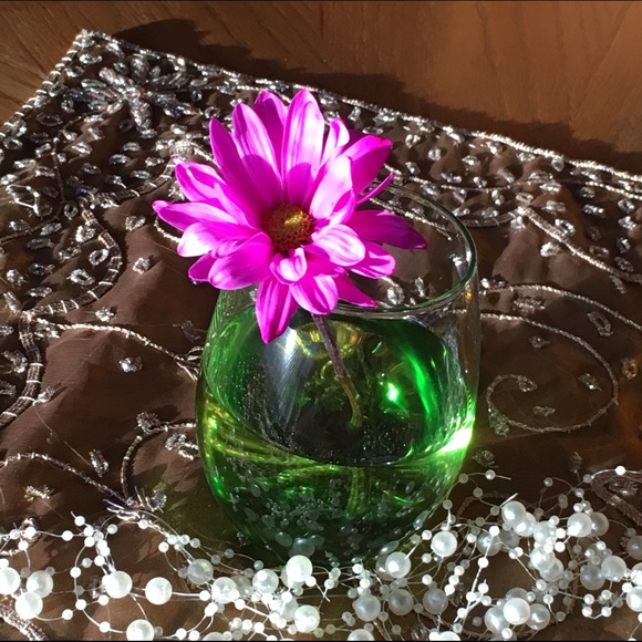 Profile Picture of Debbie Connors (@hoops1773) on Poshmark