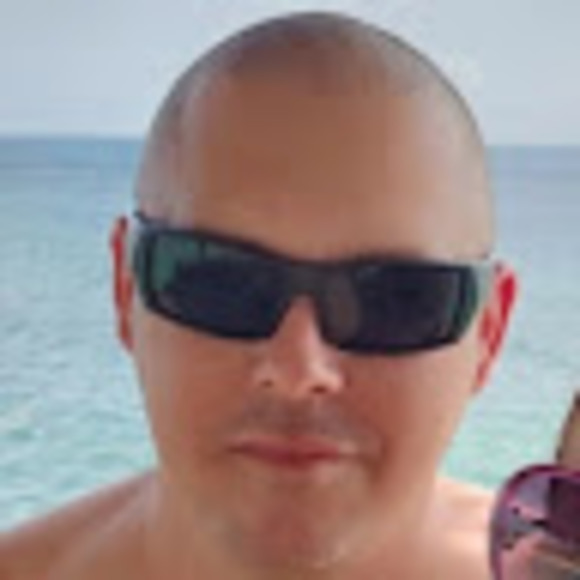 Profile Picture of Matt Conway (@mattyc1283) on Poshmark