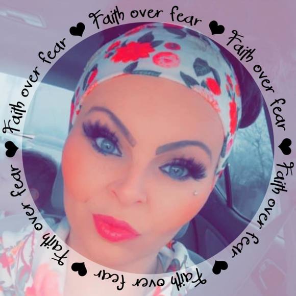 Profile Picture of Shelly Shields (@shellylynne1990) on Poshmark