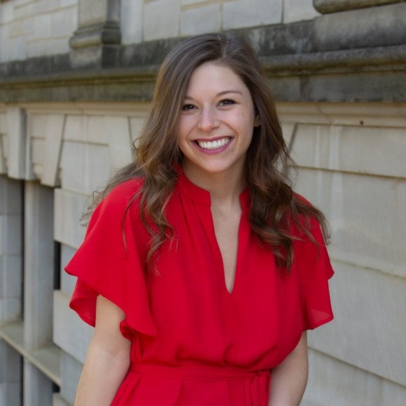 Profile Picture of Gina Cordray (@gcord111) on Poshmark