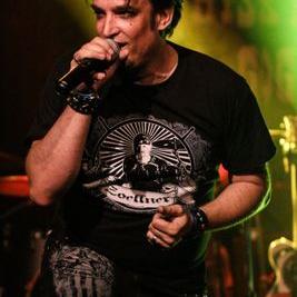 Profile Picture of Steven Wm Talbott (@SWTGuitar) on Twitter