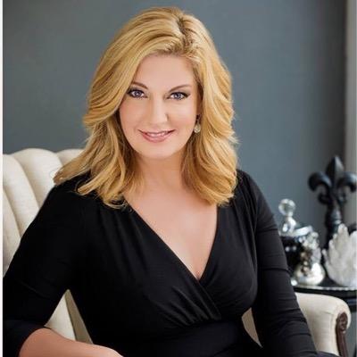 Profile Picture of Lee Marshall (@redheadnewsgirl) on Twitter