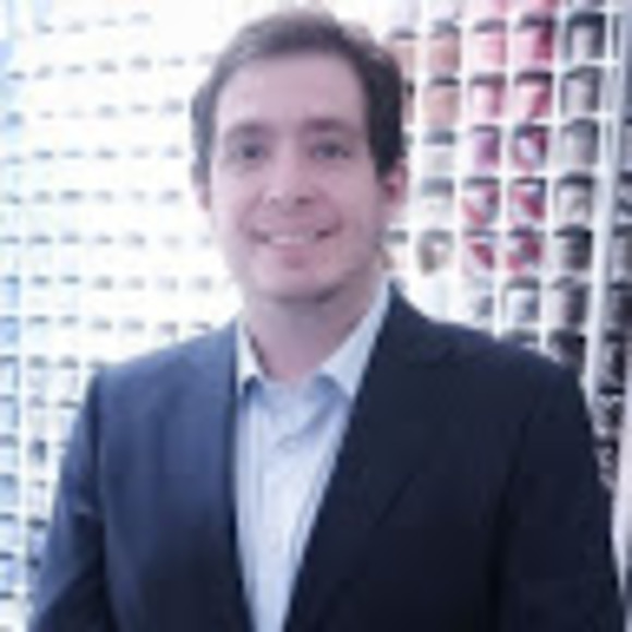Profile Picture of Ryan Thornton (@ryan_thornton) on Poshmark