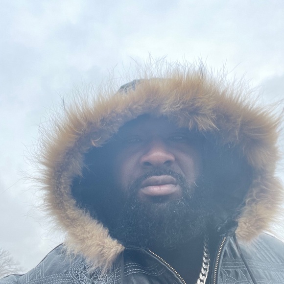 Profile Picture of Sabastian Brownne'e (@sabastianbrownn) on Poshmark