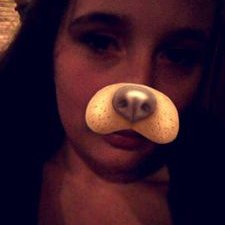 Profile Picture of Olivia Schroeder (@oliviayaya00) on Twitter