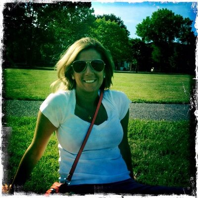 Profile Picture of Andrea Devoe (@AJDevoe) on Twitter