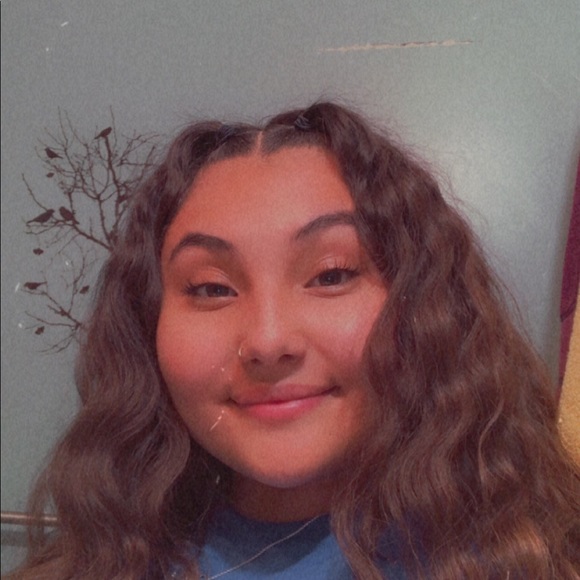 Profile Picture of Nikolina Monreal (@nikolina23) on Poshmark