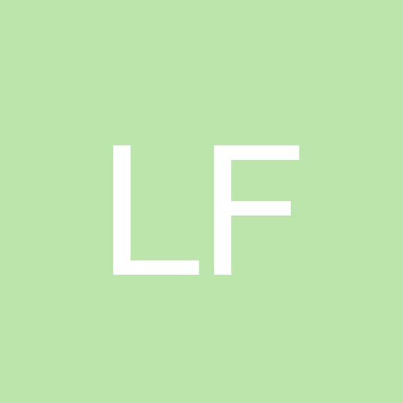 Profile Picture of Lisa Fultz (@lalafultz4) on Poshmark