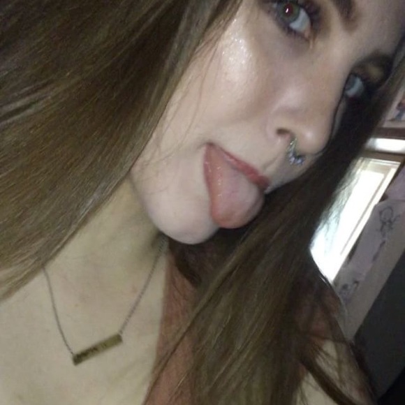 Profile Picture of Jillian Ormsby (@anonj1508) on Poshmark