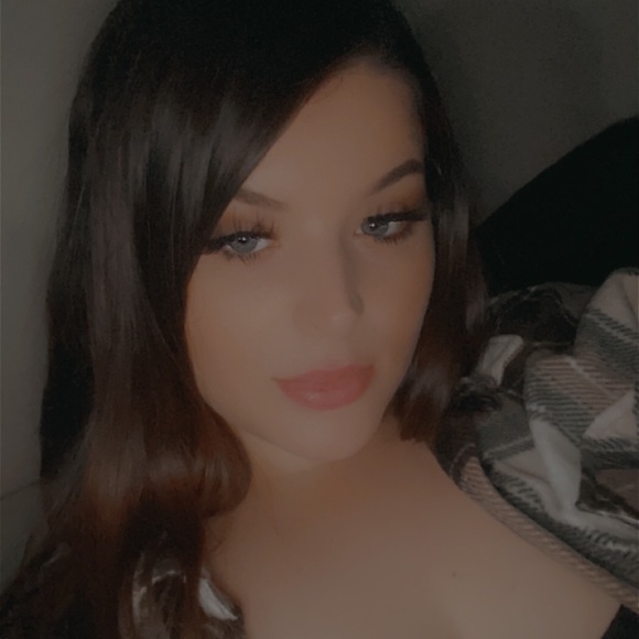 Profile Picture of Hannah Cain (@kyrensmomma2019) on Poshmark