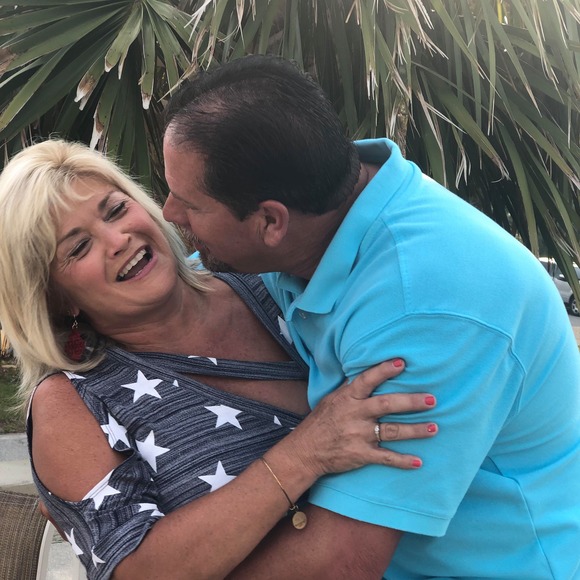 Profile Picture of Cindy Page (@cindypage13) on Poshmark