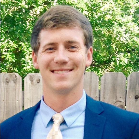 Profile Picture of Alex Rogers (@alexrogers3) on Poshmark