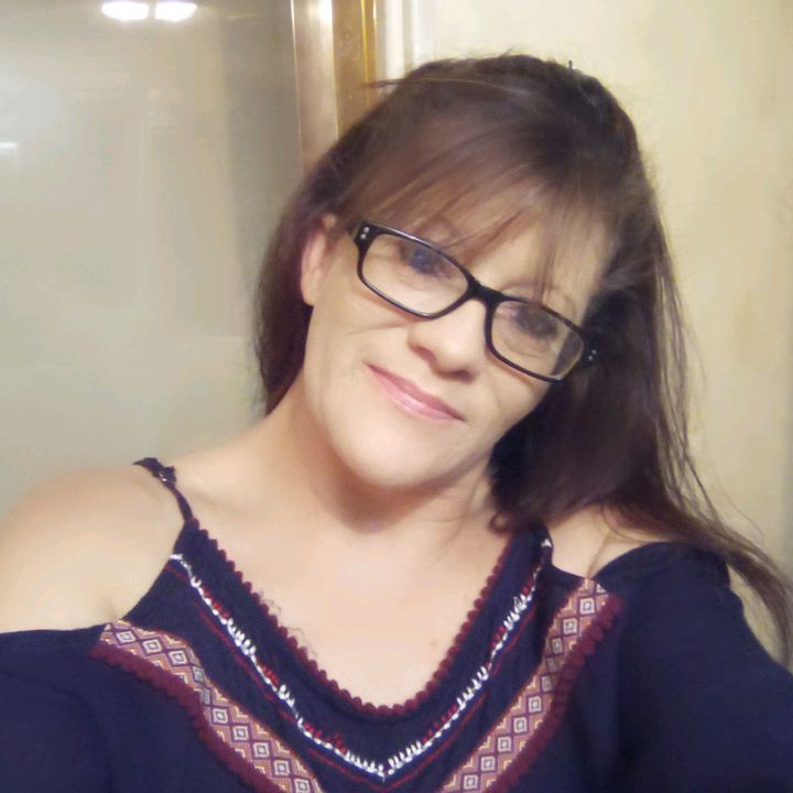 Profile Picture of danielle (@daniellemouton2) on Tiktok