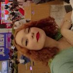Profile Picture of Débora Cristina (@foxxie_moonie) on Instagram
