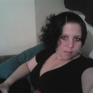 Profile Picture of Dee Harlow (@dizzydee31) on Myspace