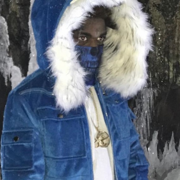 Alexander Recenedez - Poshmark Profile Picture of Alexander Recenedez (@mandoff22) on Poshmark