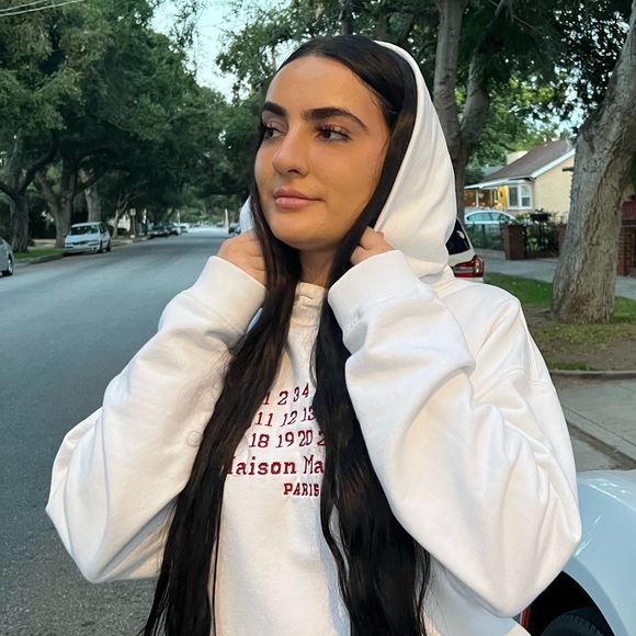 Profile Picture of Lulu Daoudi (@littleporsche) on Poshmark