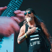 Profile Picture of Kelly Shaefer (@kellyandjess) on Youtube