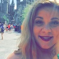 Profile Picture of Stephanie Petrone (@kimbotheb0ss) on Pinterest