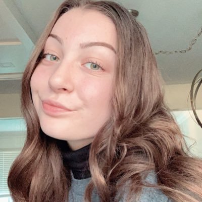 Profile Picture of Hailey Sharp (@_haileysharp) on Twitter