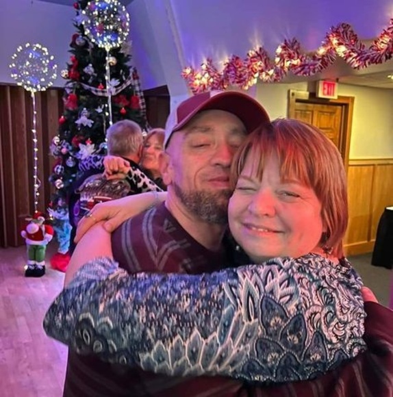 Profile Picture of Shelly Stevens lineaweaver (@shellysteven513) on Poshmark